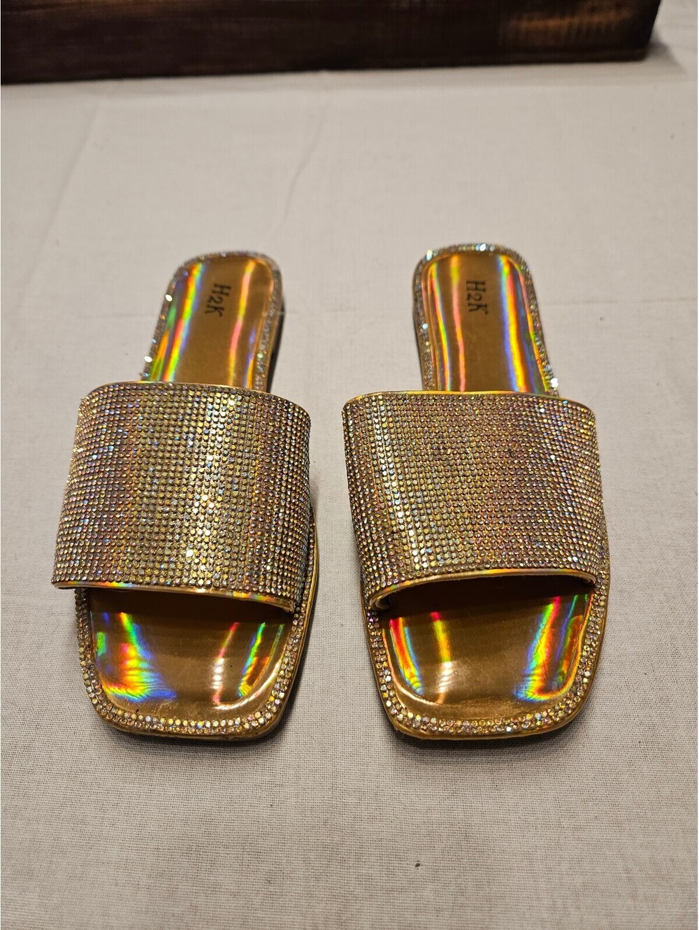 H2K Sandals